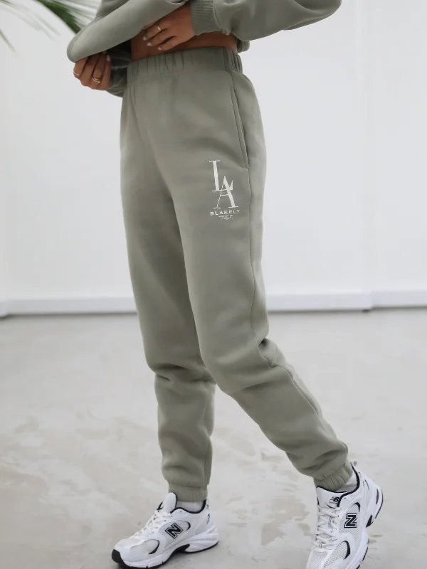 women's cargo pantsStudio Sweatpants - Olive