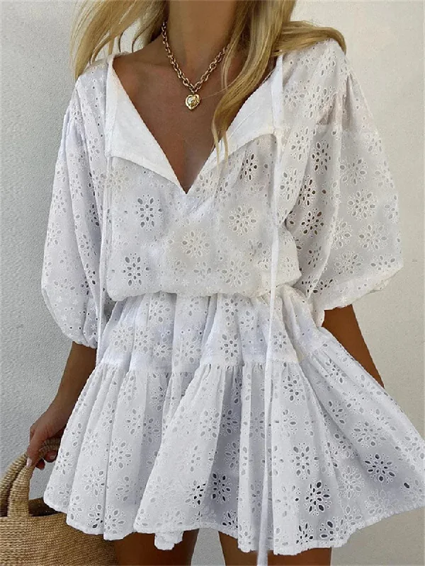 short Mimi dresses for summer festivalsElegant Lace Floral V-neck Mini Dresses